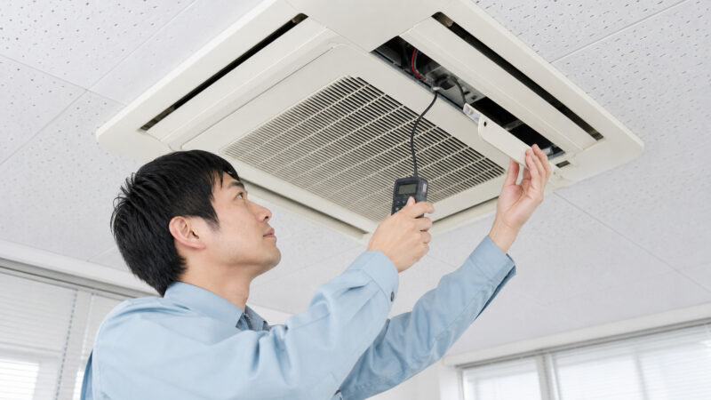 業務用エアコンが故障したら？症状別の修理対応を解説