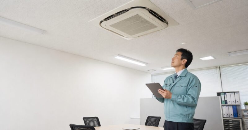 業務用エアコンの耐用年数とは？法定耐用年数との違いや減価償却の考え方を解説